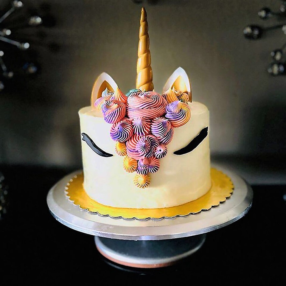 Custom cake by Unique Cakes in San Diego