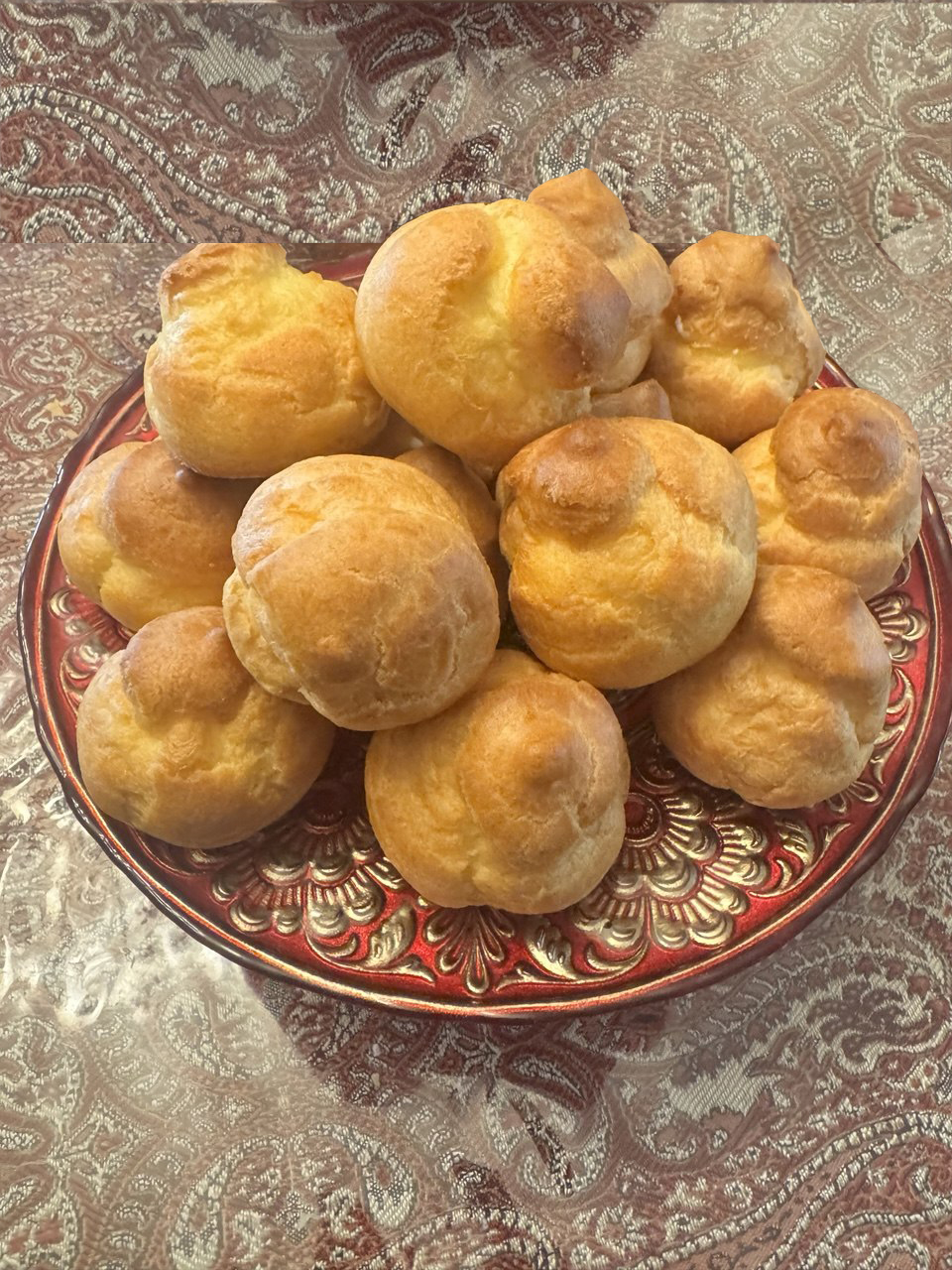 Nun Khaamei Persian Cream Puff, Unique Cakes in San Diego