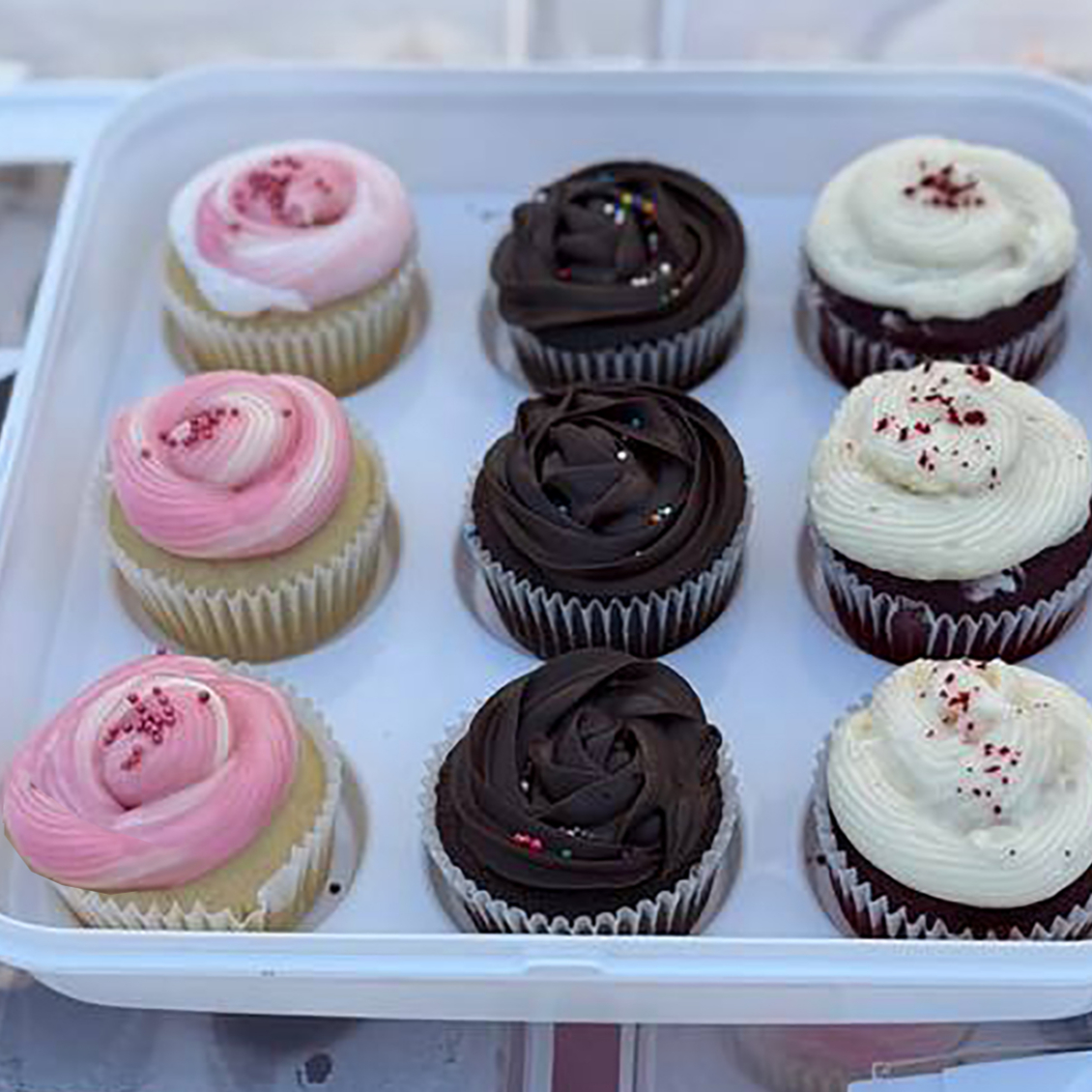 Cupcakes with icing, Unique Cakes in San Diego